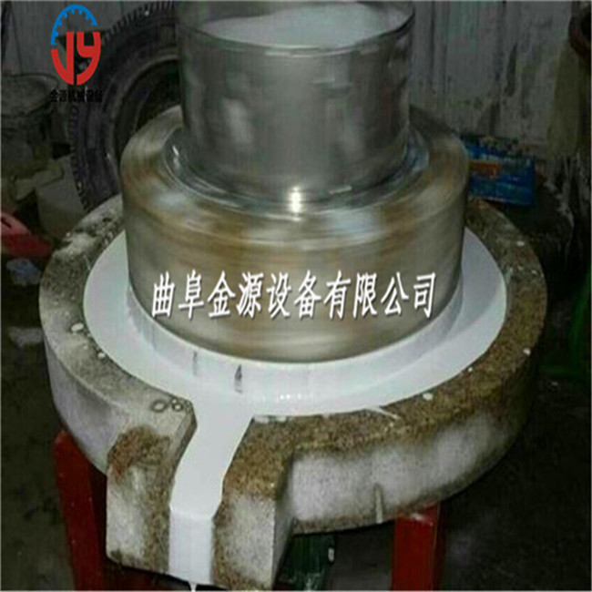 电动石磨面粉机_最好的电动石磨面粉机_面粉电动石磨机怎么用