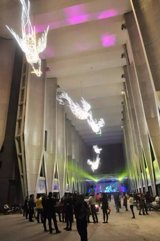 面粉机_面粉机器中小型多少钱一台_面粉机厂家