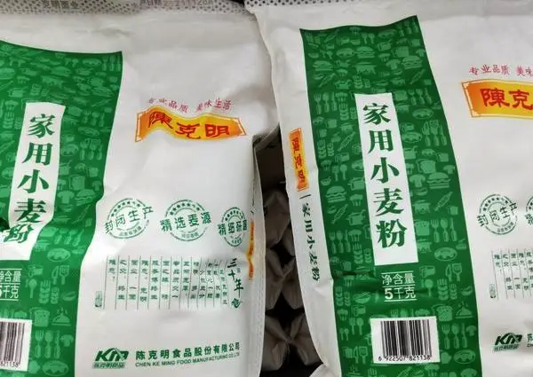 面粉加工石磨设备厂家_石磨加工面粉设备_做石磨面粉加工赚钱吗